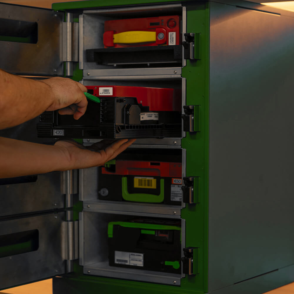 evault compatibale with major ATM cassettes